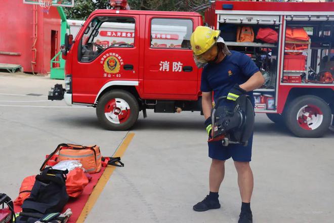 消防站開放 | 萌娃開啟“奇妙消防之旅”